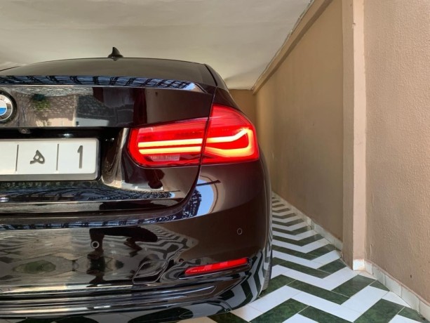 bmw-serie-3-diesel-automatique-2019-a-marrakech-big-2