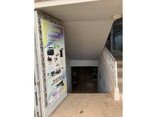 Magasin Commercial à Vendre